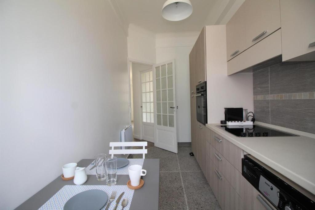 Leilighet Renting - Notre Dame - Cosy Loft Perfect View On The Roofs Nice