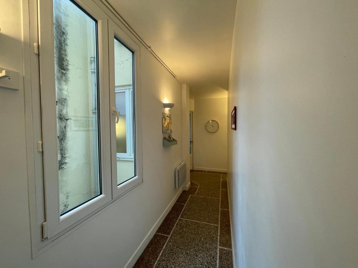 Renting - Notre Dame - Cosy Loft Perfect View On The Roofs Leilighet *